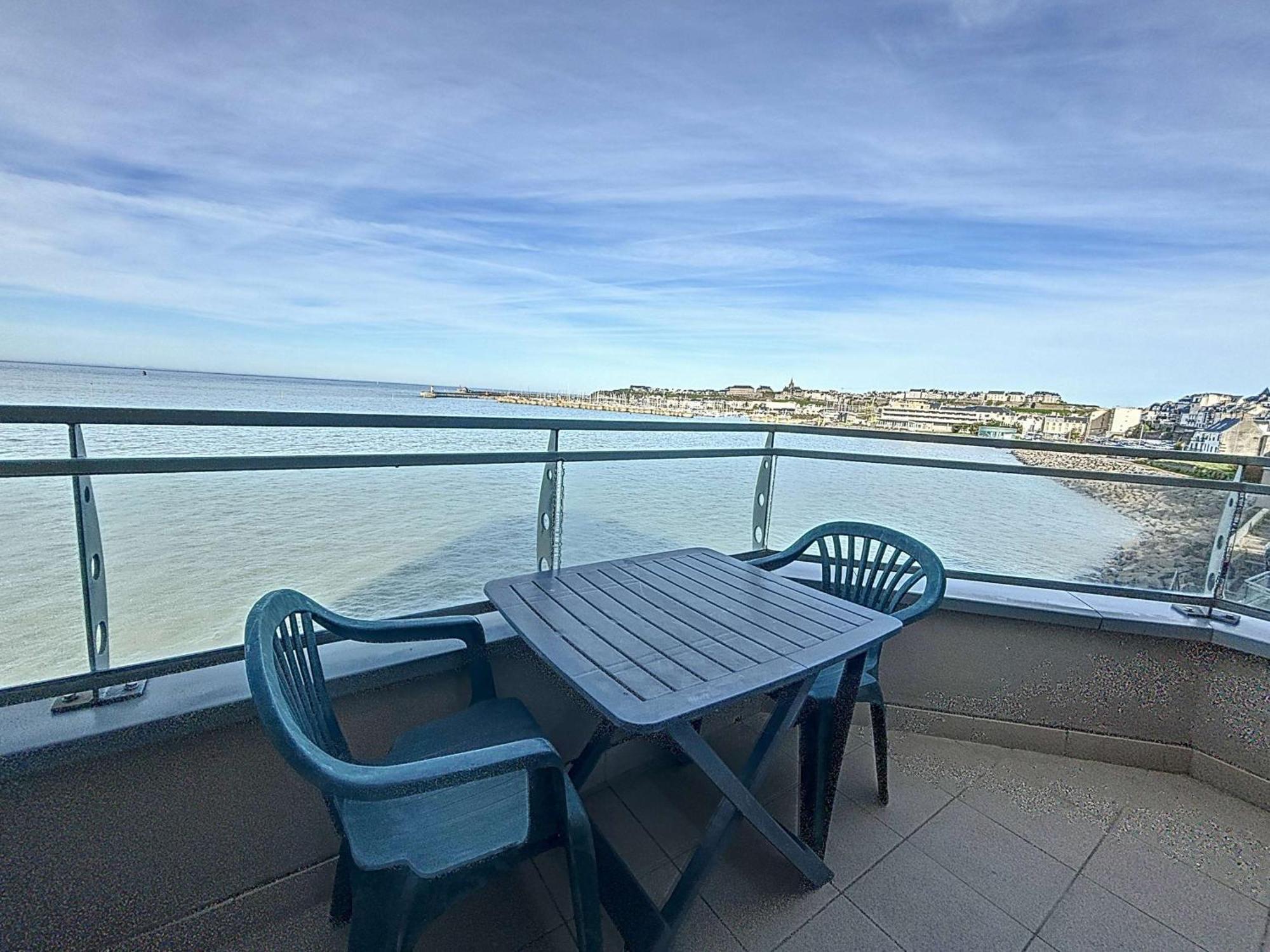 Appartement Avec Balcon, Proche Des Plages Et Commerces - Fr-1-361-89 Granville Buitenkant foto